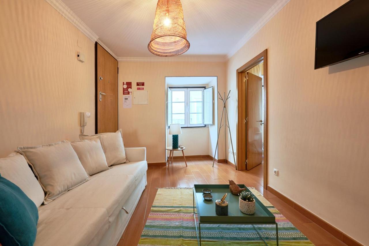 Spacious And Renovated Apartment With Amazing Patio, By Timecooler Lisboa Kültér fotó
