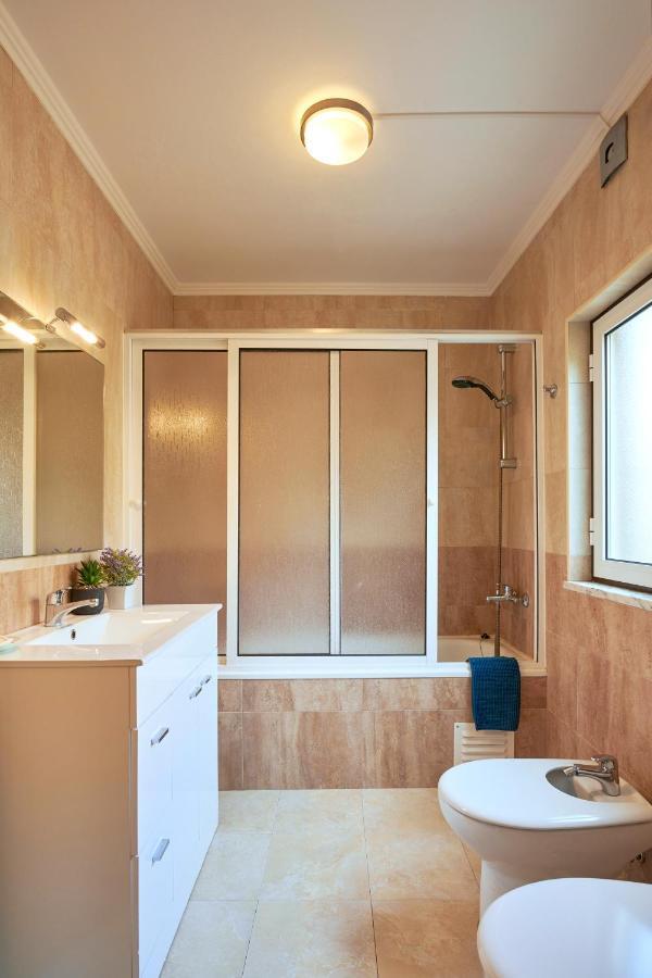 Spacious And Renovated Apartment With Amazing Patio, By Timecooler Lisboa Kültér fotó